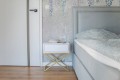 szafka-nocna-loft-X-bialy-mat-zloty-stelaz. - real photo.jpg